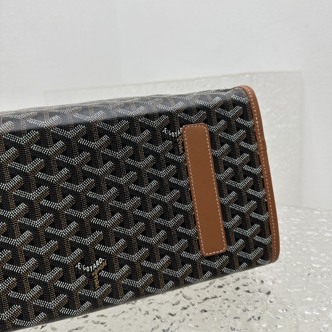 Goyard Saint Léger 37 cm x 15 cm x 34 cm
