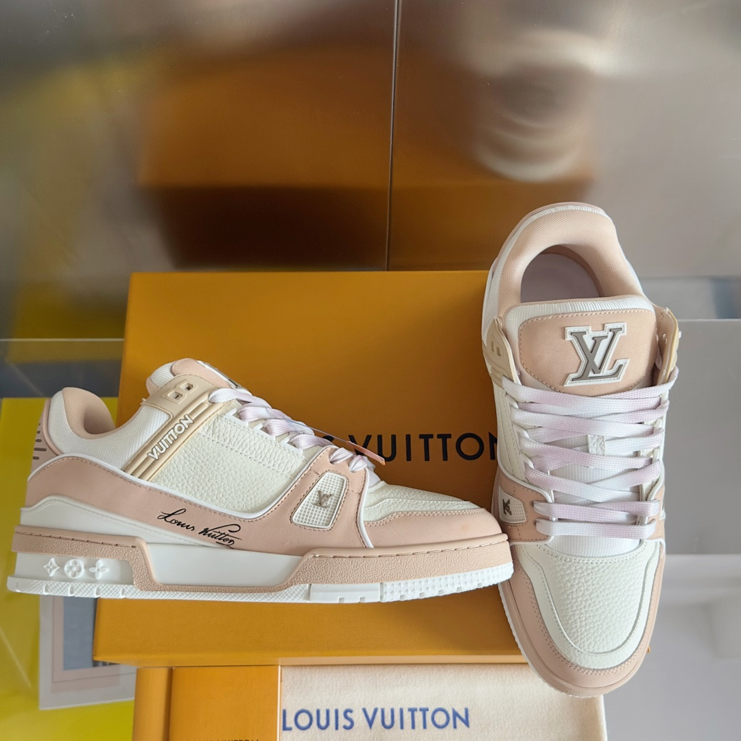 UA LV Trainer Sneaker