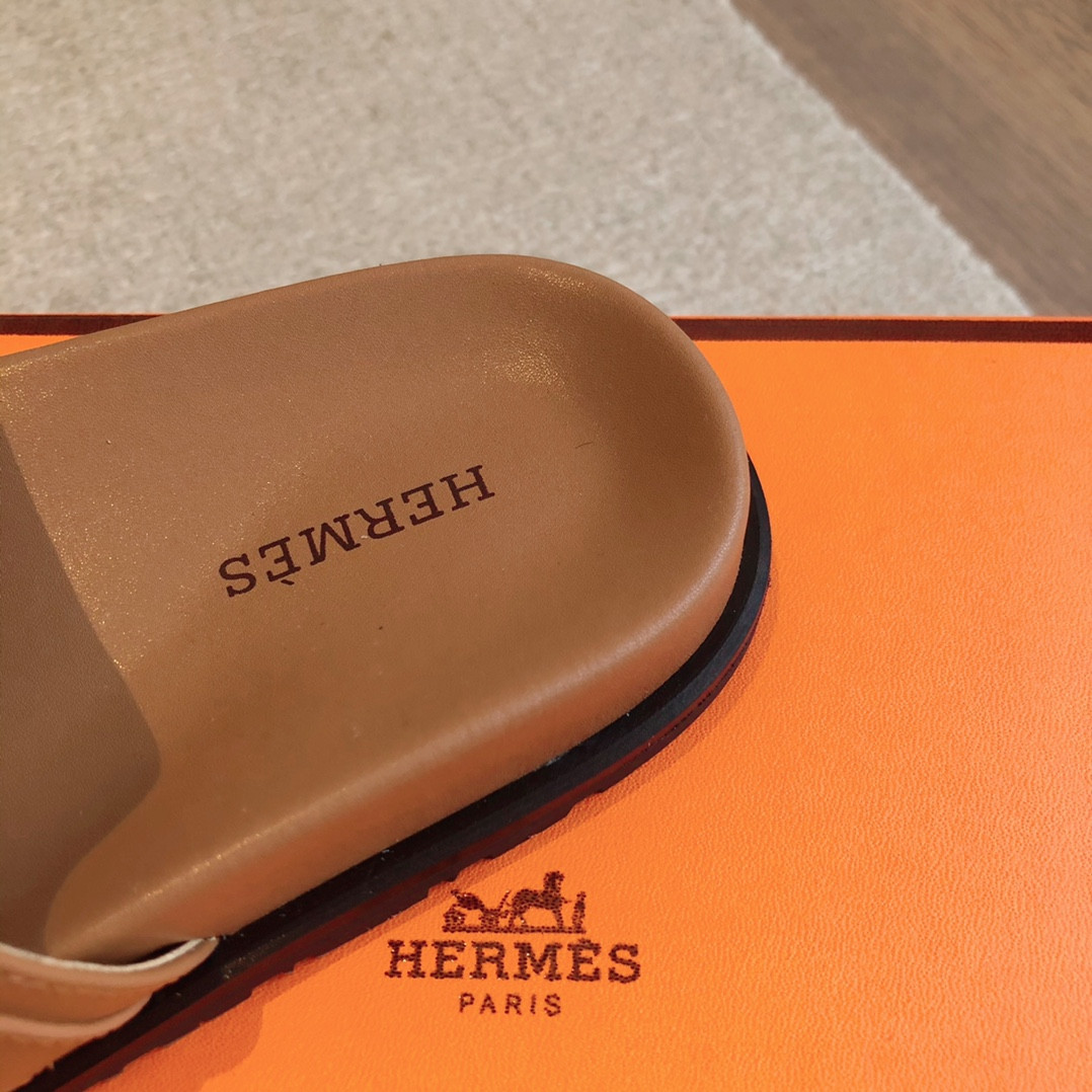 UA Hermès Empire Sandal