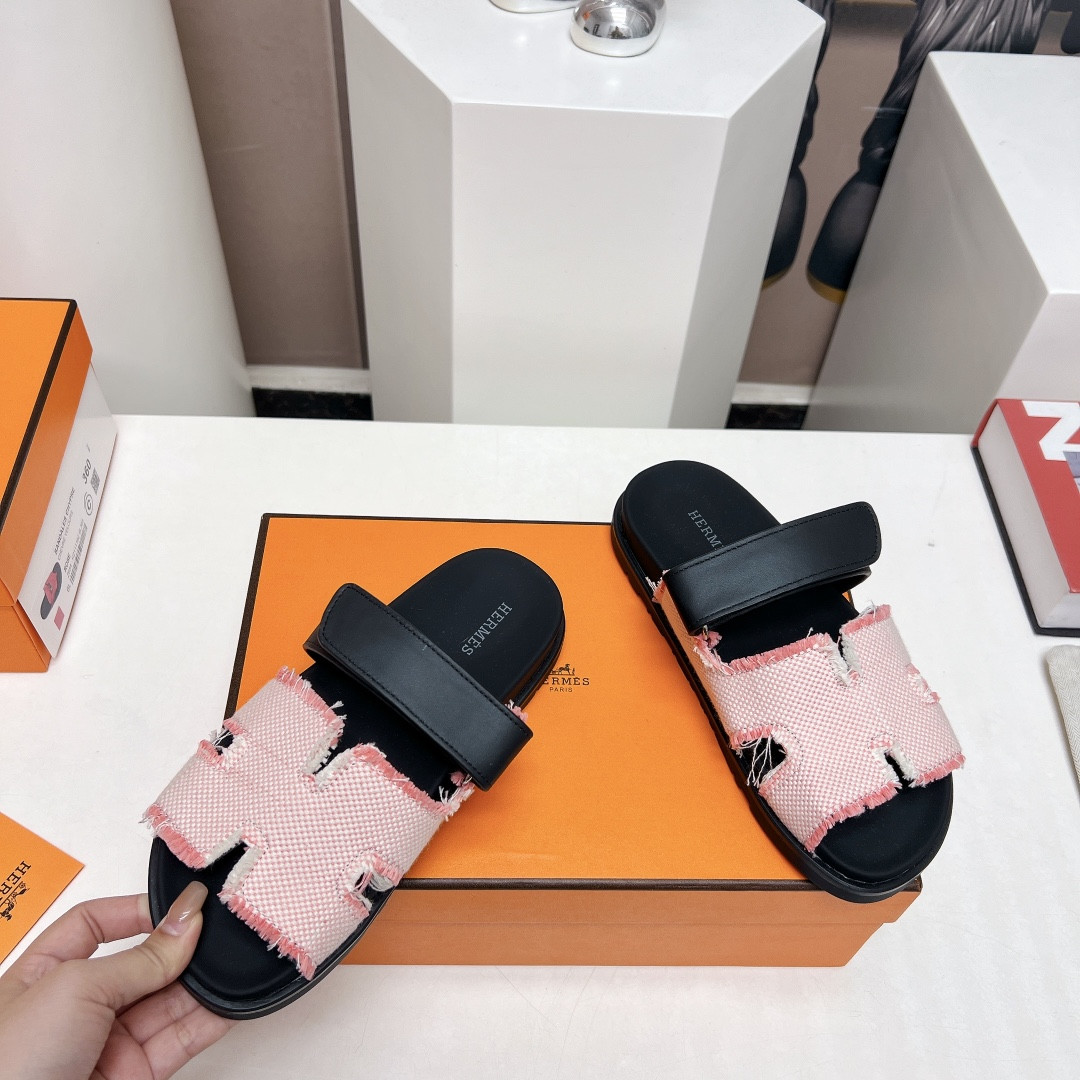 UA Hermès Chypre sandal