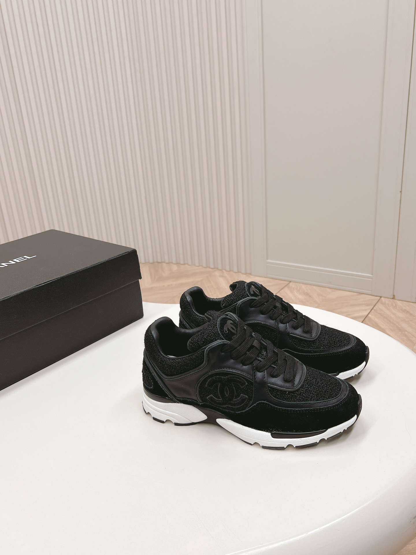 UA CHANEL SNEAKER