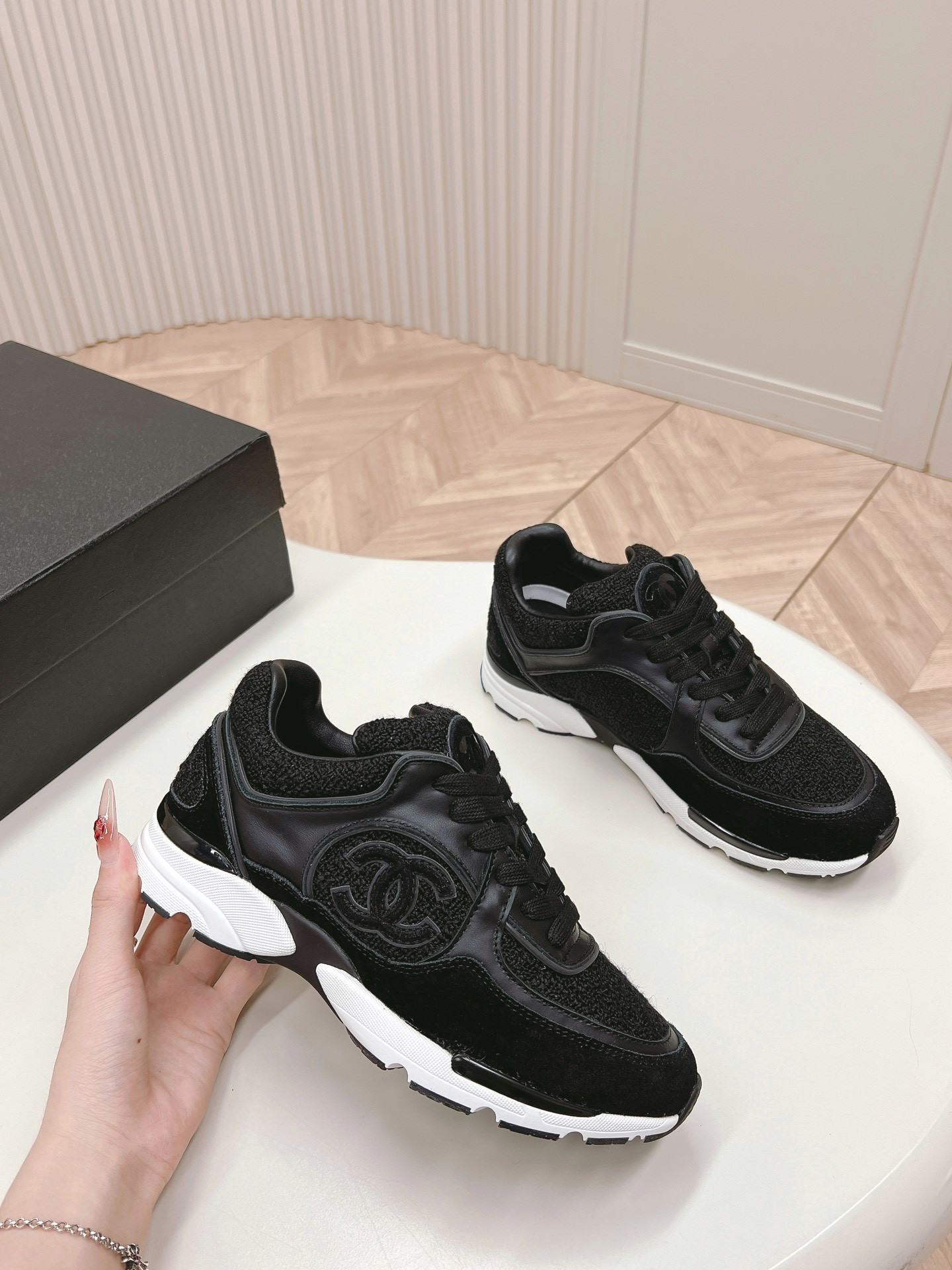 UA CHANEL SNEAKER