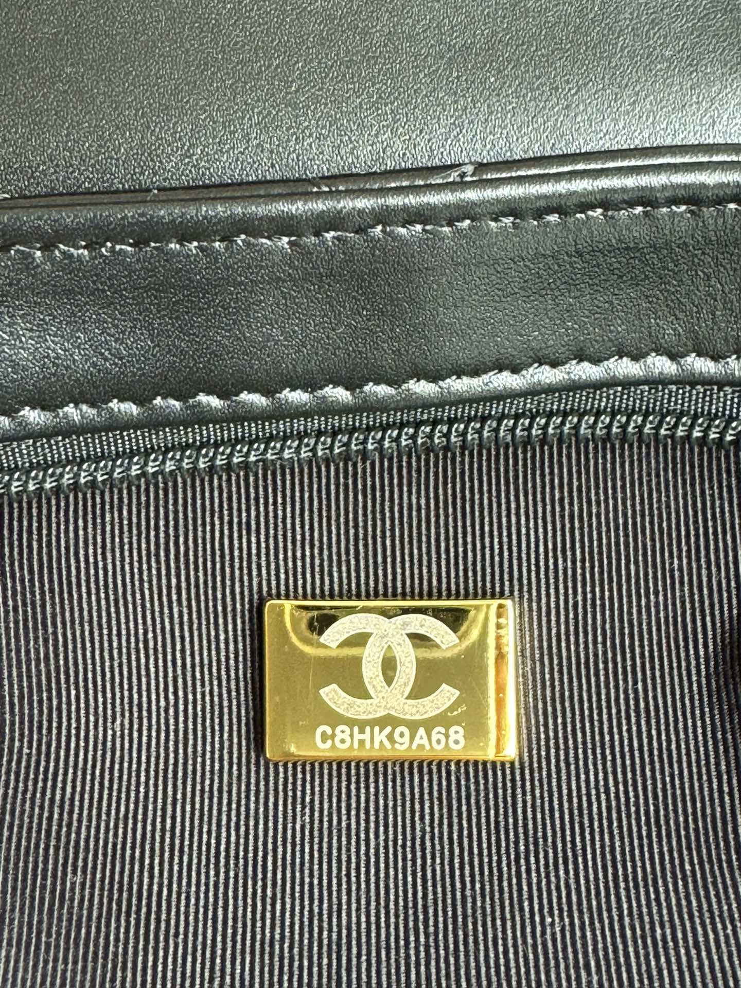 CHANEL 23 KELLY 19X13X7CM