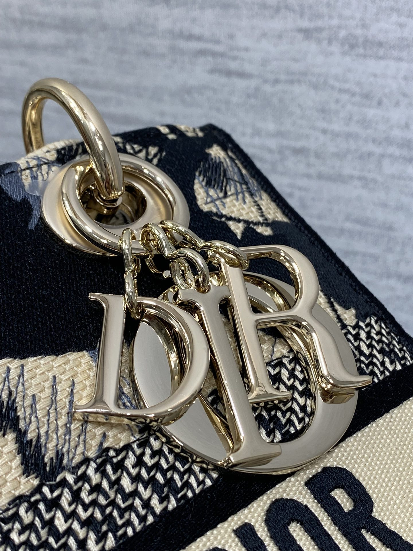 DIOR Lady Bag 24x11x20cm