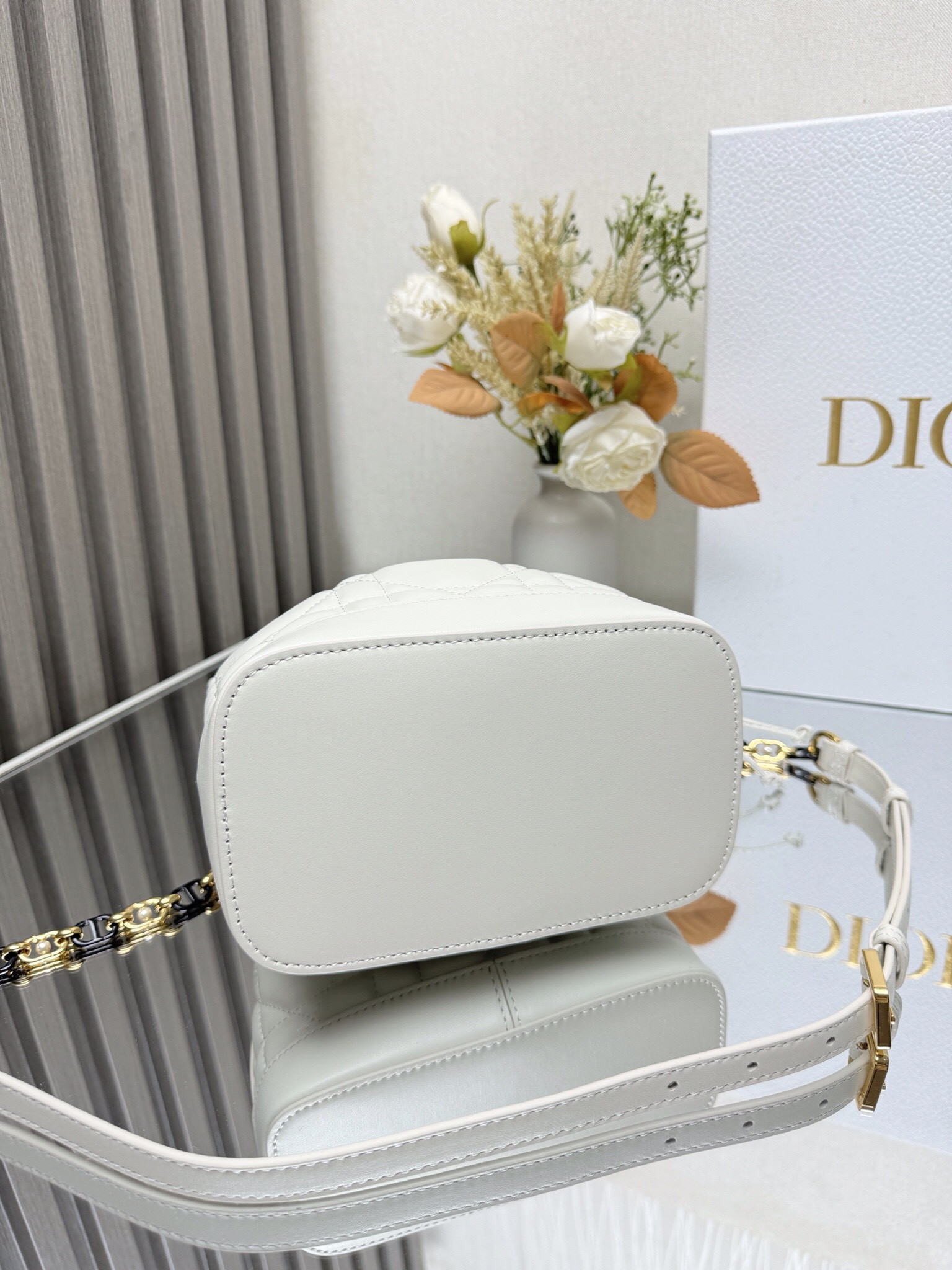Small Dior Jolie Bucket Bag 17 x 16 x 10.5 cm