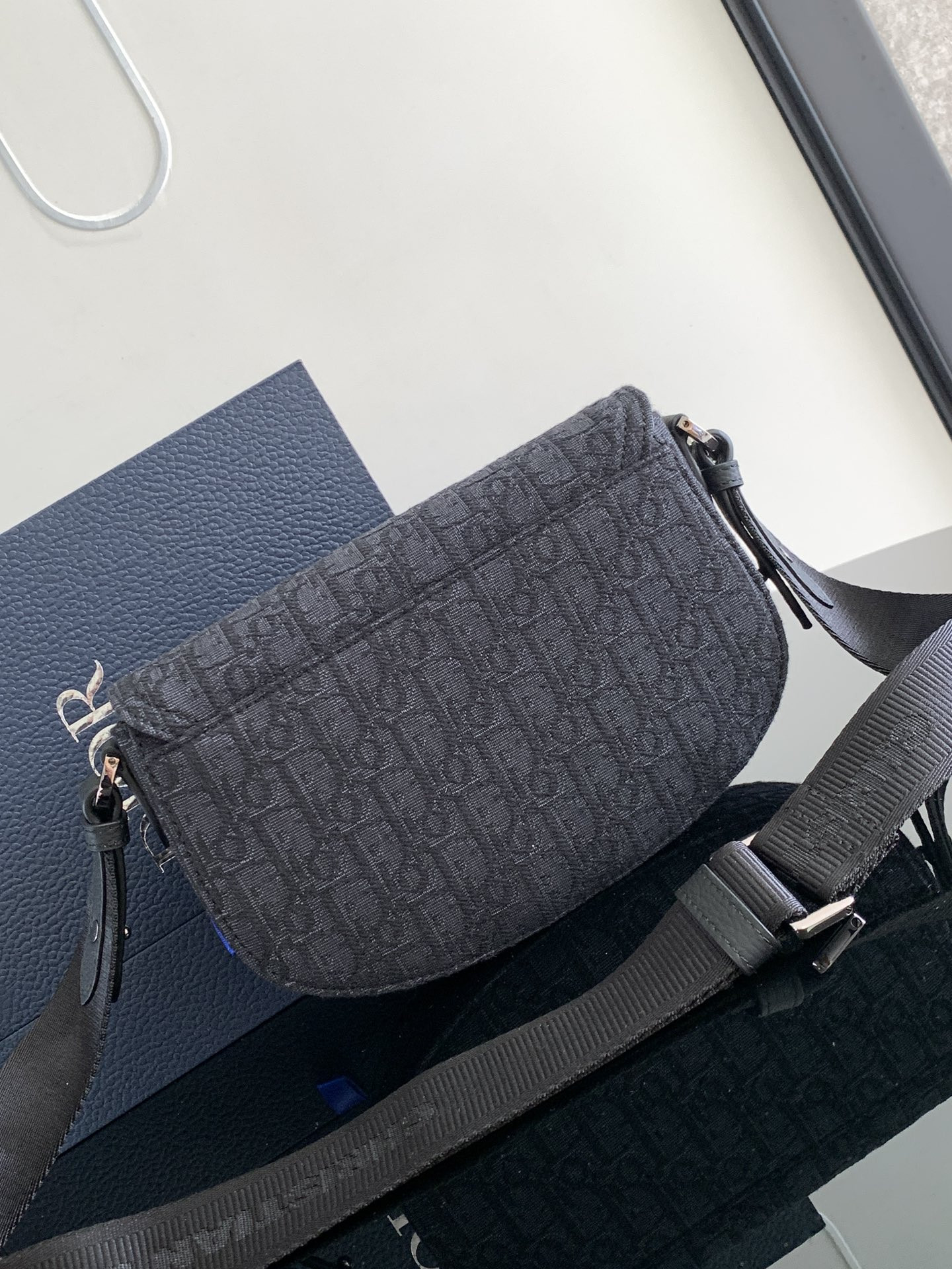 Dior Saddle Messenger Bag 24 x 16.5 x 5.5 cm