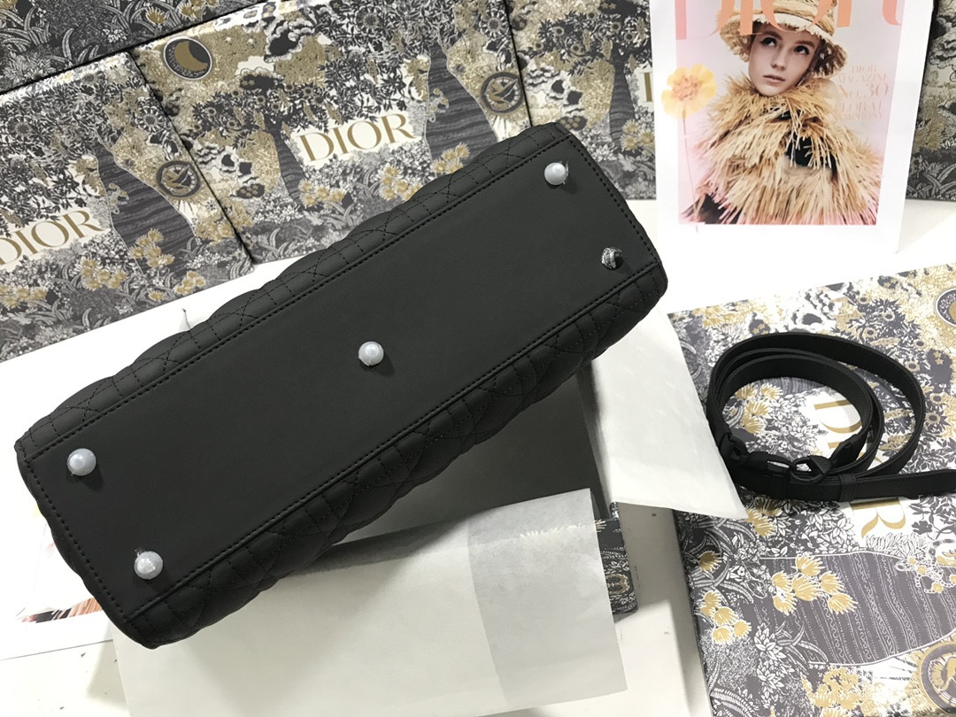 Dior Lady Bag 32 x 25 x 11cm