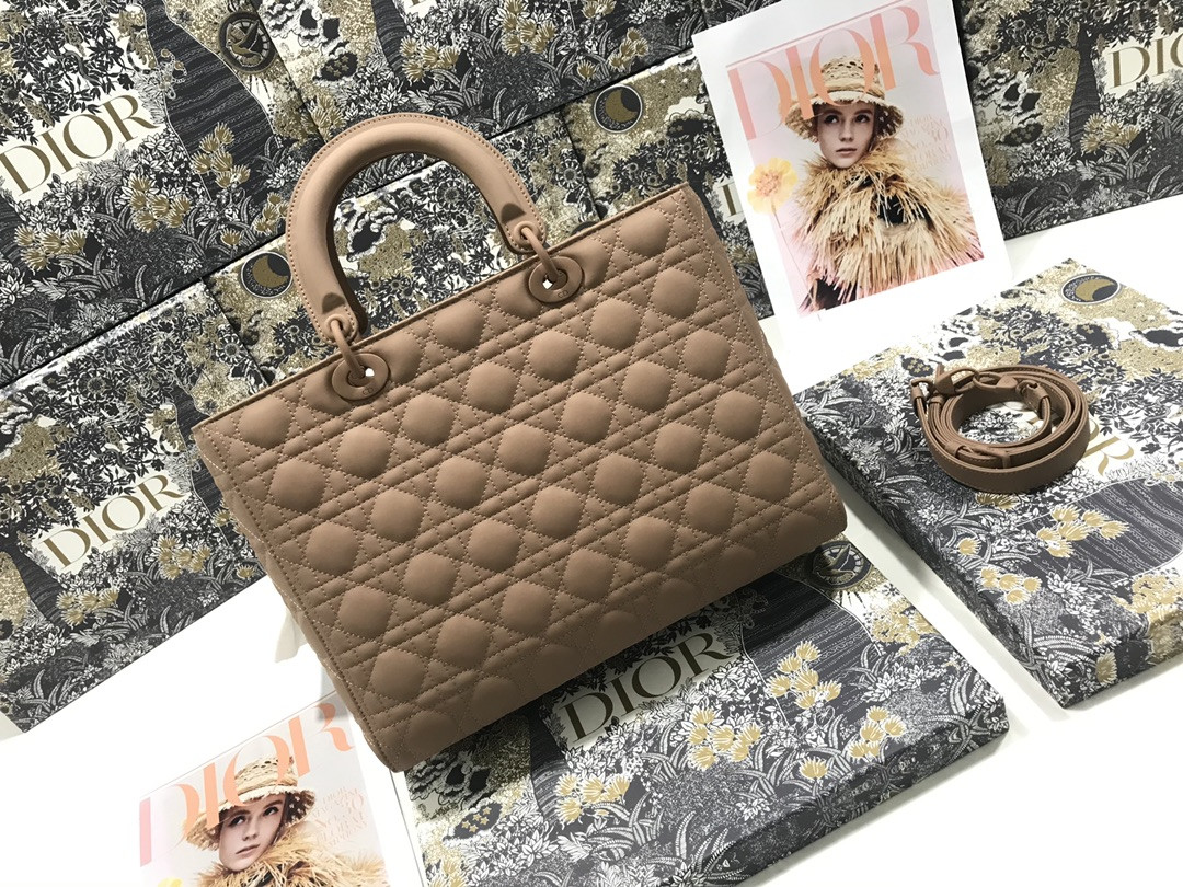 Dior Lady Bag 32 x 25 x 11cm
