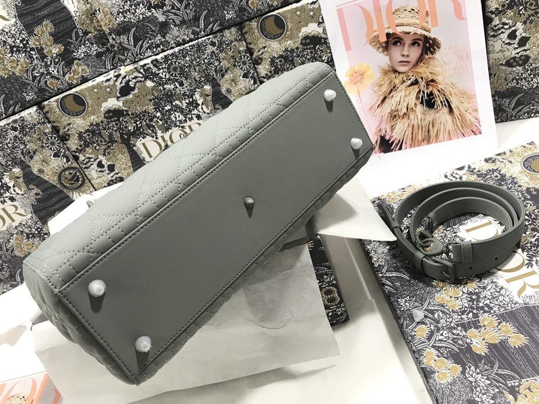 Dior Lady Bag 32 x 25 x 11cm