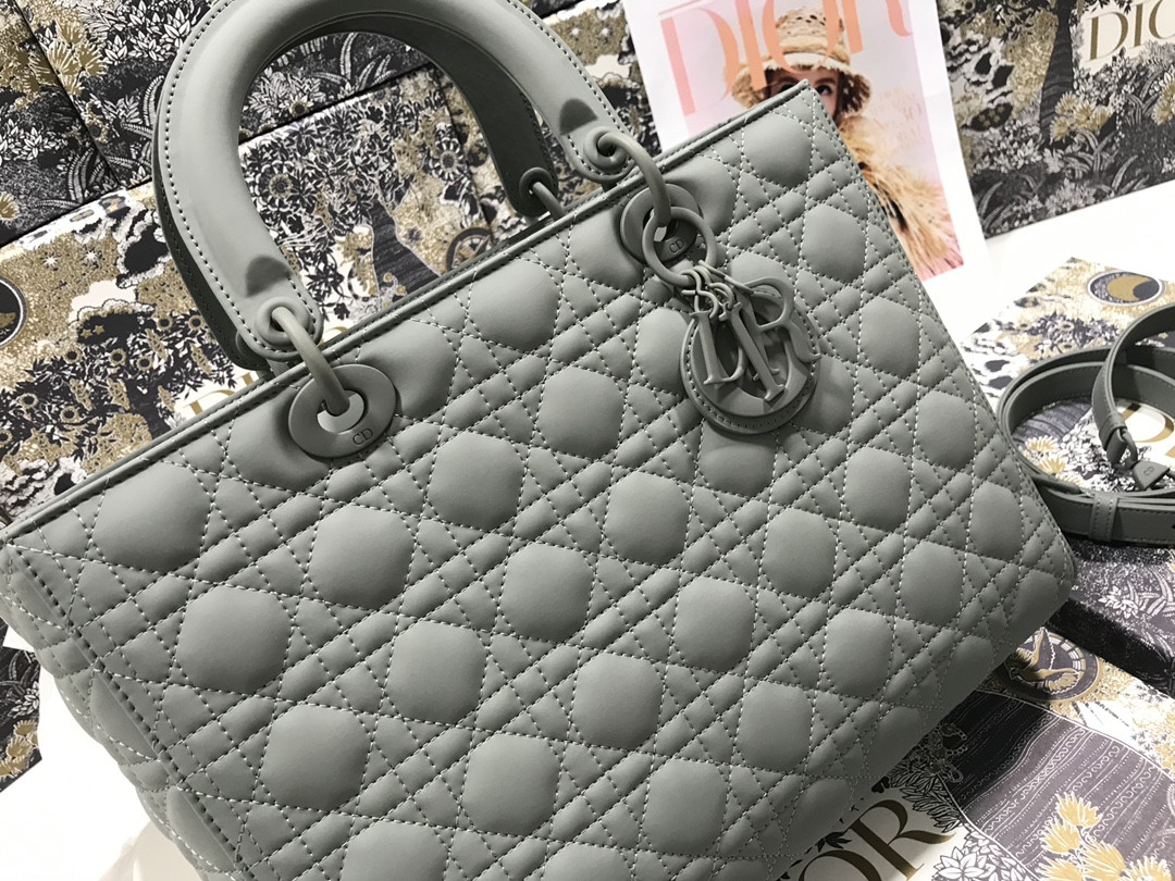 Dior Lady Bag 32 x 25 x 11cm