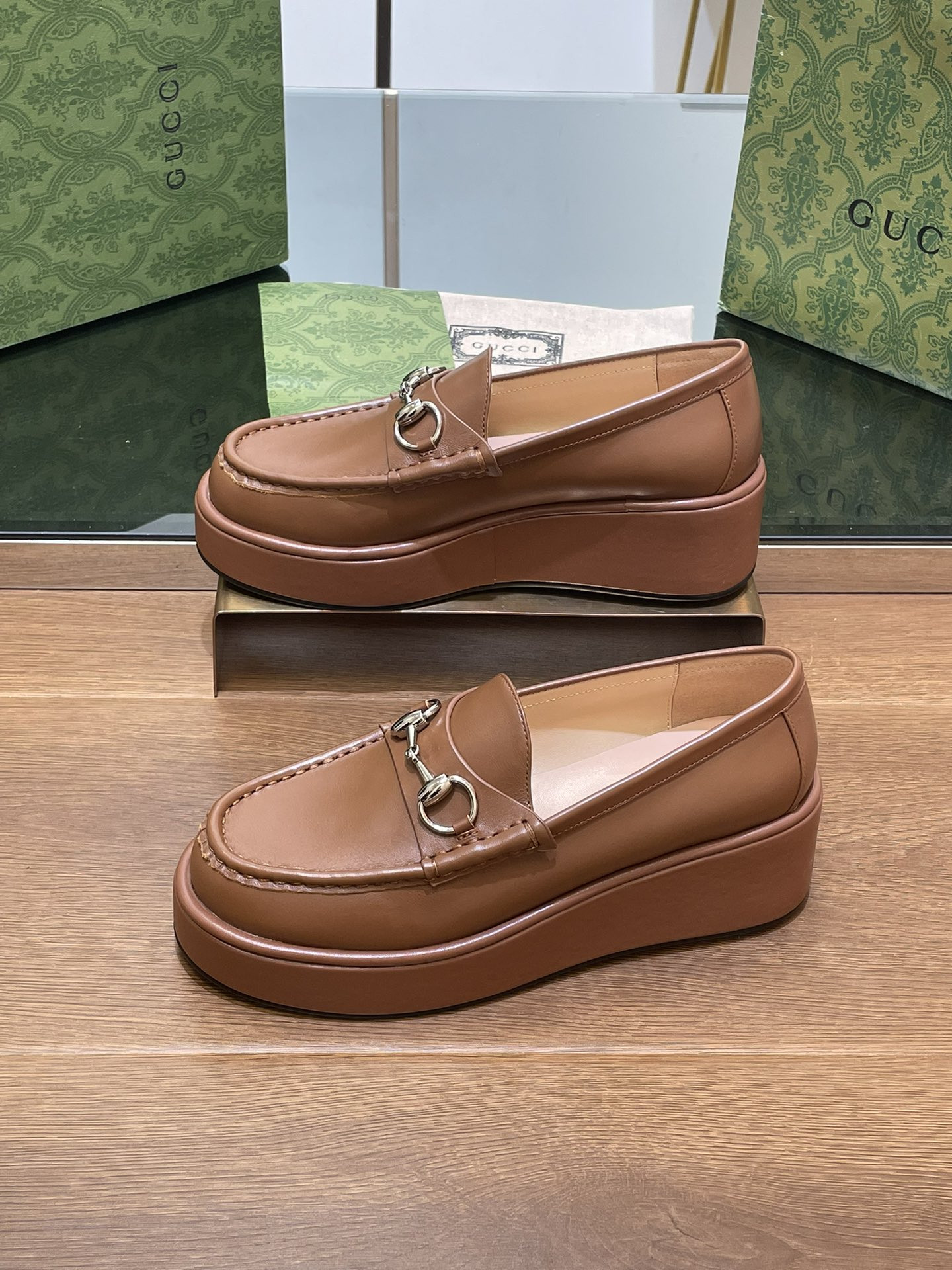 UA GUCCI HORSEBIT WEDGE LOAFER