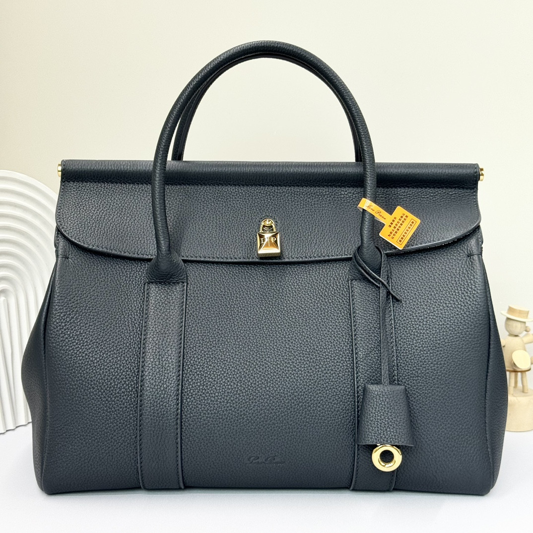 Loro Piana Loom Bag L32 Grained Calfskin 33 x 23 x 18 cm