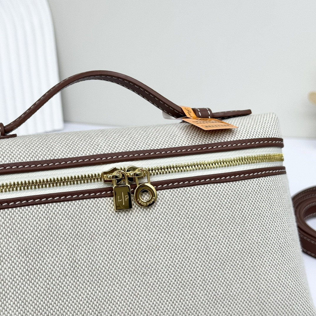 Loro Piana Extra Pocket L19  Cotton, Linen 11 x 19 x 6.5 cm