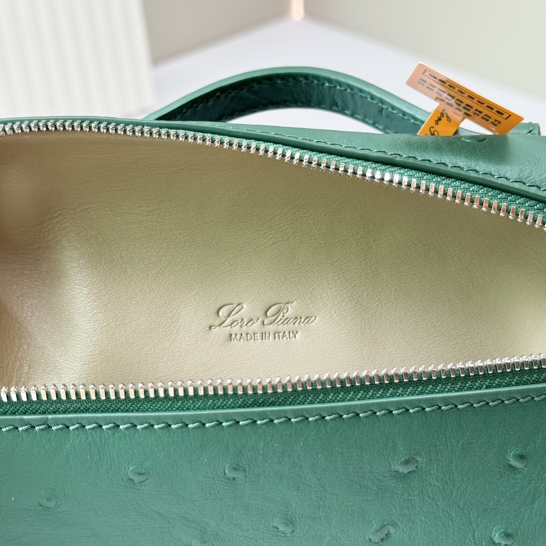 Loro Piana Extra Pocket L19 Ostrich-grained Leather 11 x 19 x 6.5 cm