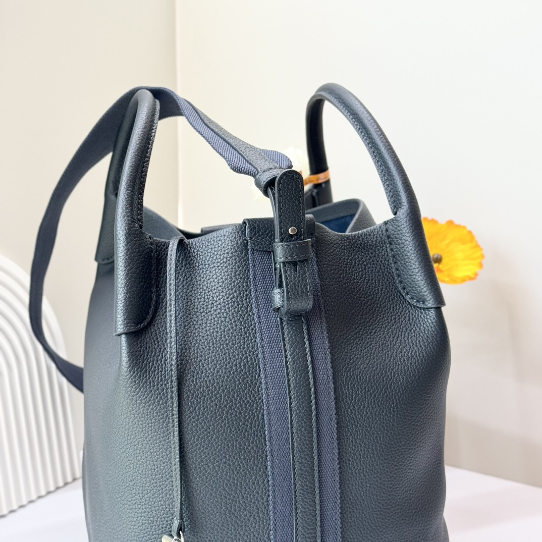 Loro Piana Large Bale Bag Grained Calfskin 24 x 20 x 27 cm