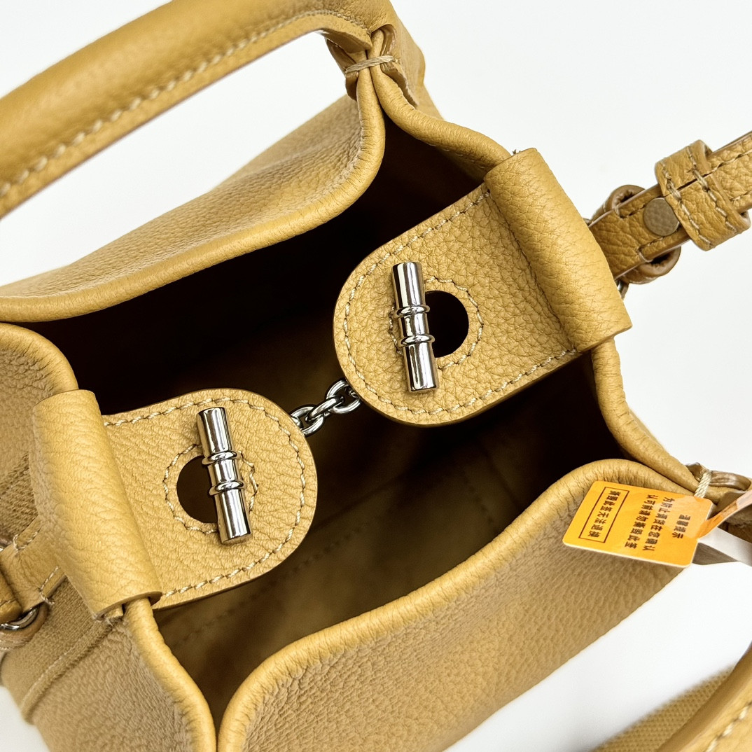 Loro Piana Micro Bale Bag Grained Calfskin 23 x 16 x 14 cm