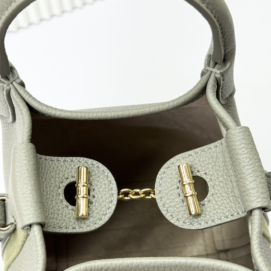 Loro Piana Micro Bale bag Grained Calfskin 23 x 16 x 14 cm