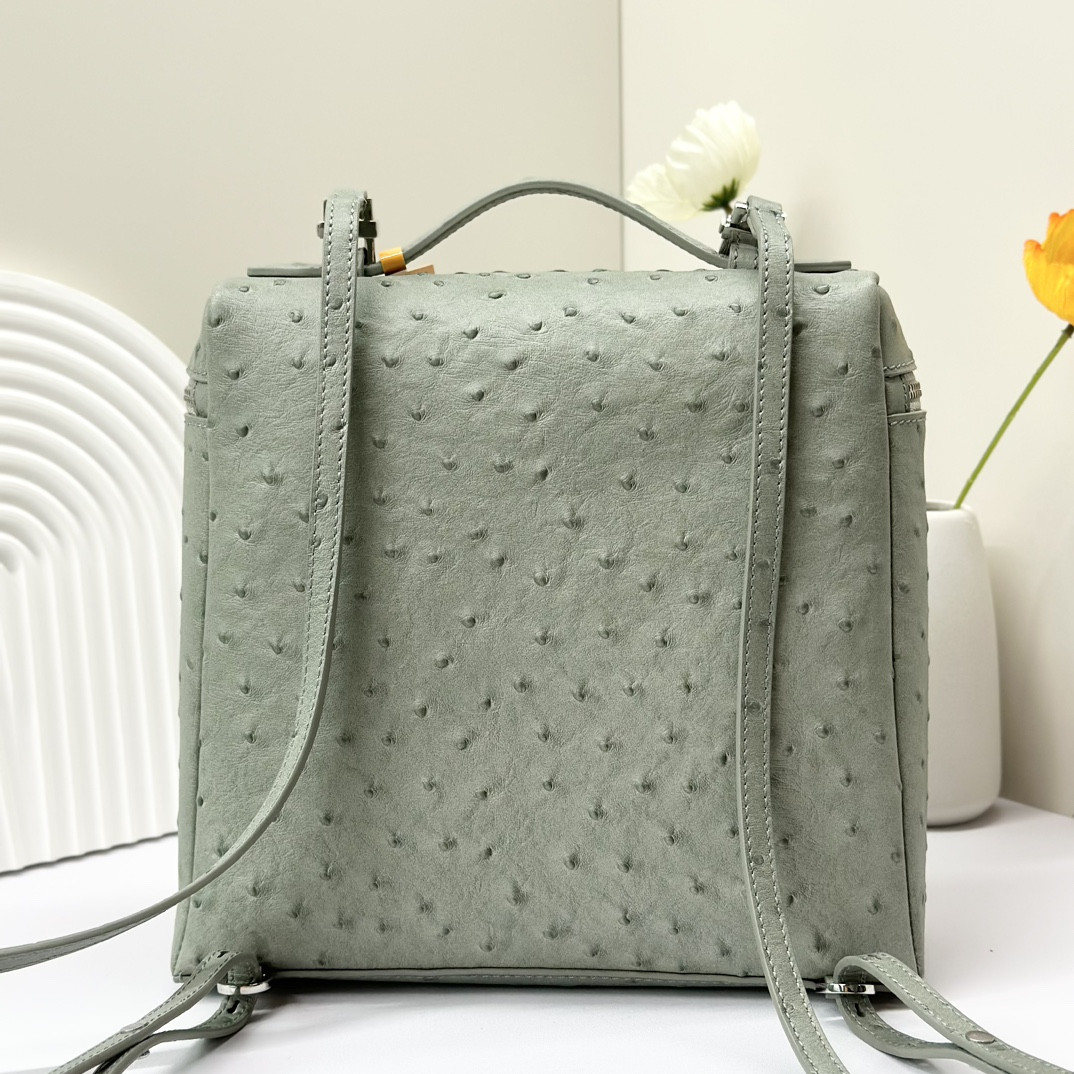 Loro Piana Extra Pocket backpack L23.5 Ostrich-grained Leather 23 x 21 x 8 cm