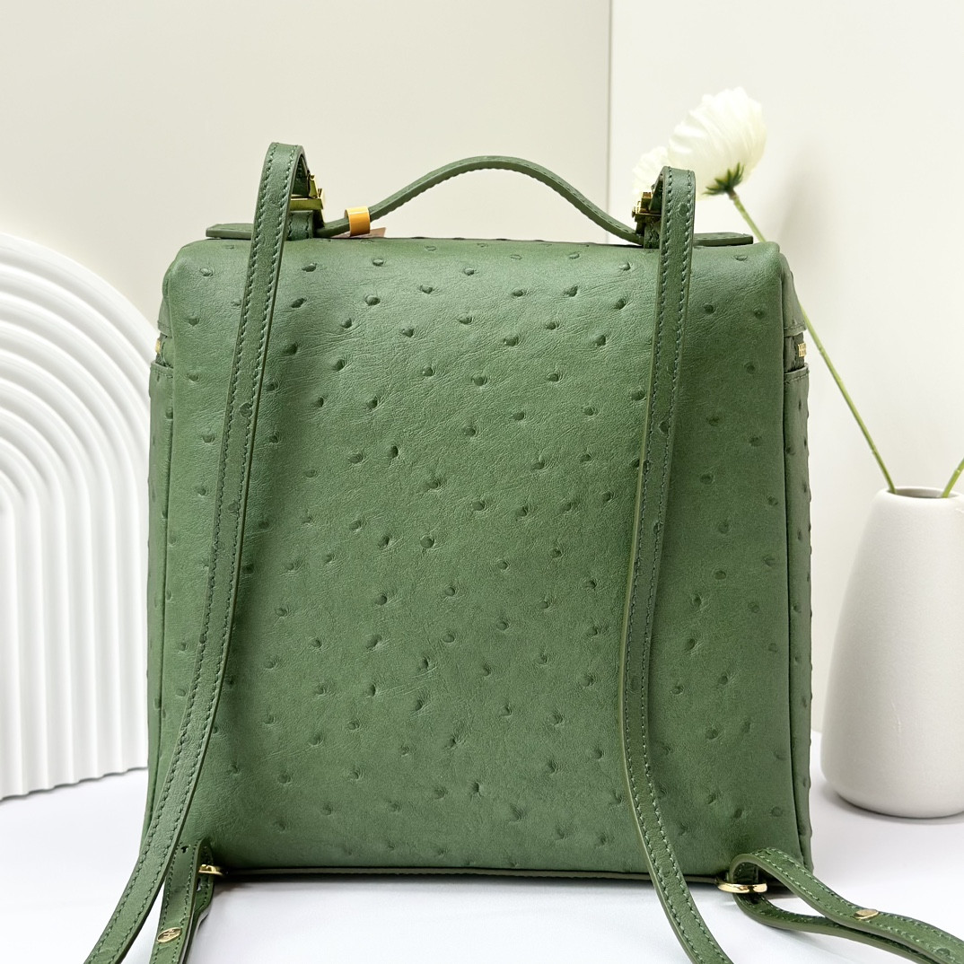 Loro Piana Extra Pocket backpack L23.5 Ostrich-grained Leather 23 x 21 x 8 cm