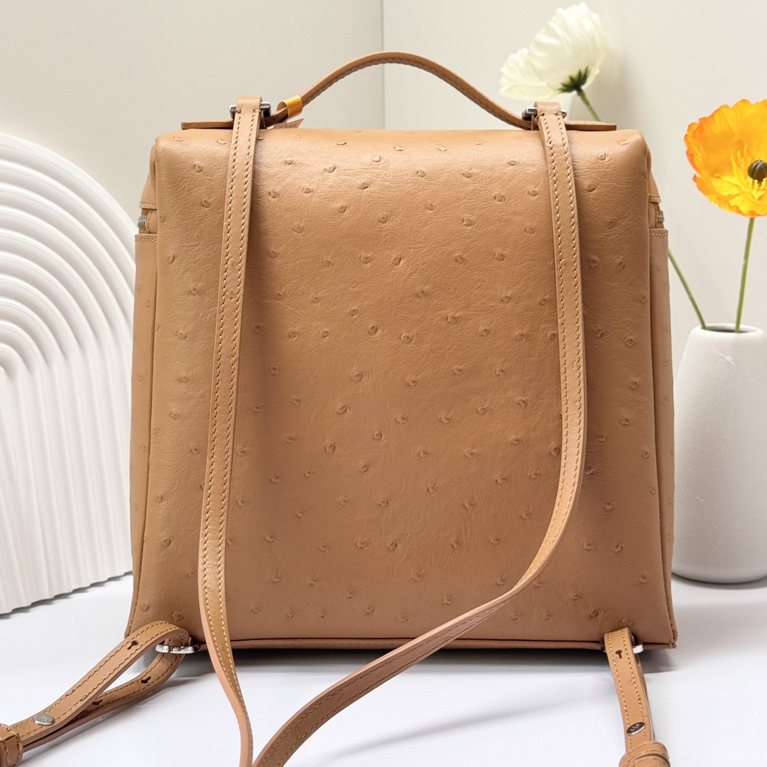 Loro Piana Extra Pocket backpack L23.5 Ostrich-grained Leather 23 x 21 x 8 cm
