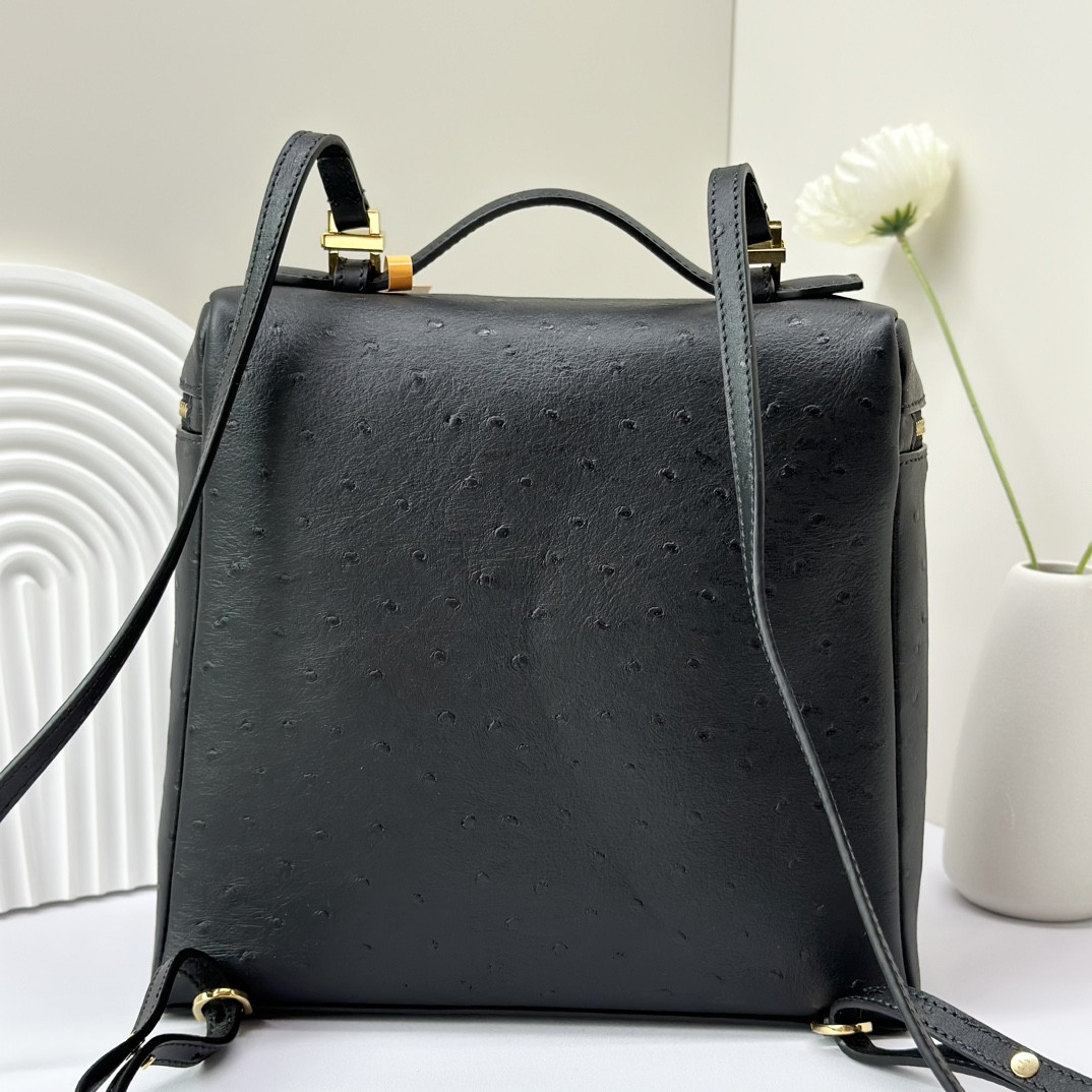 Loro Piana Extra Pocket backpack L23.5 Ostrich-grained Leather 23 x 21 x 8 cm