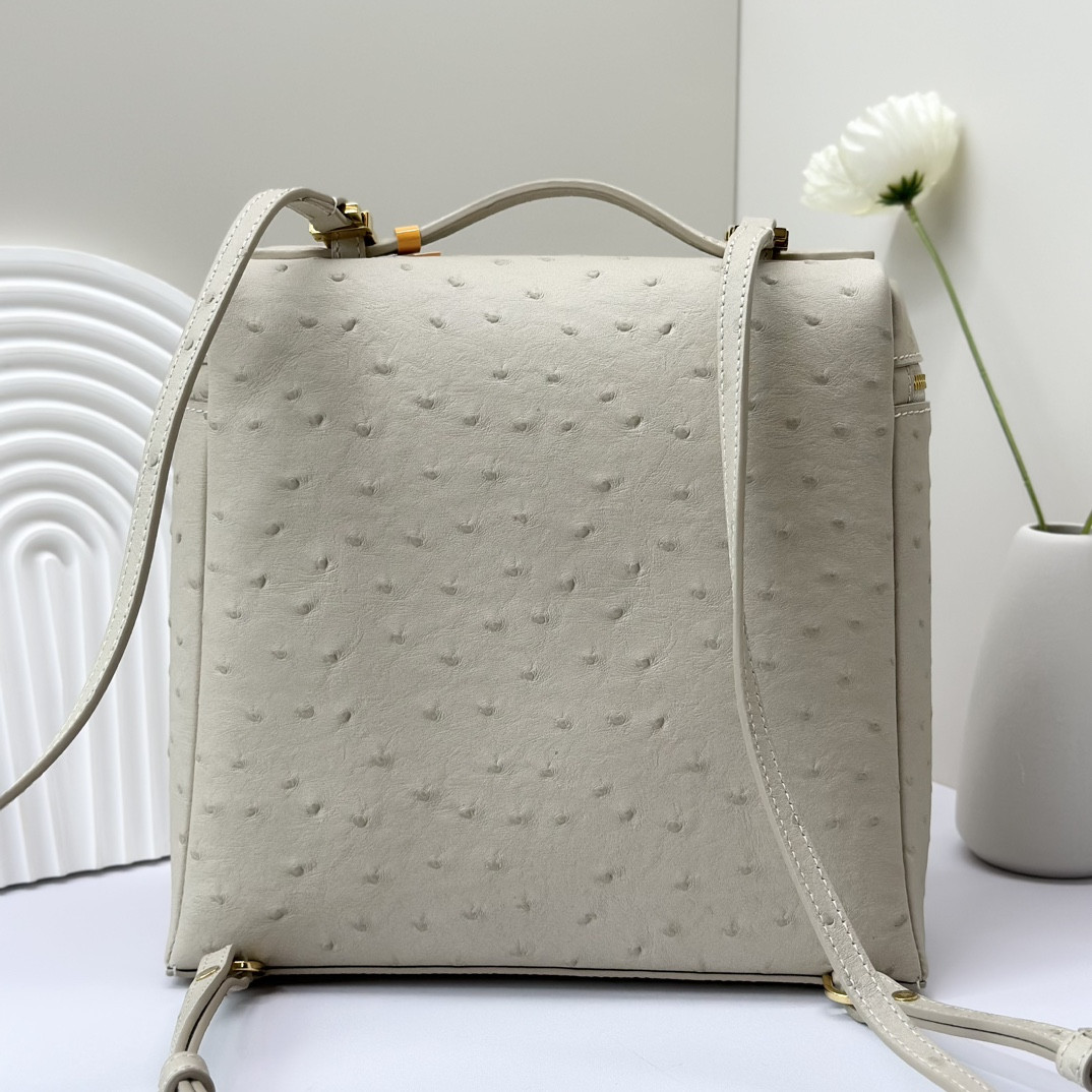 Loro Piana Extra Pocket backpack L23.5 Ostrich-grained Leather 23 x 21 x 8 cm