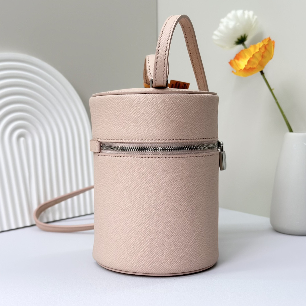 Loro Piana Extra Case Textured Calfskin 12 x16 x12cm