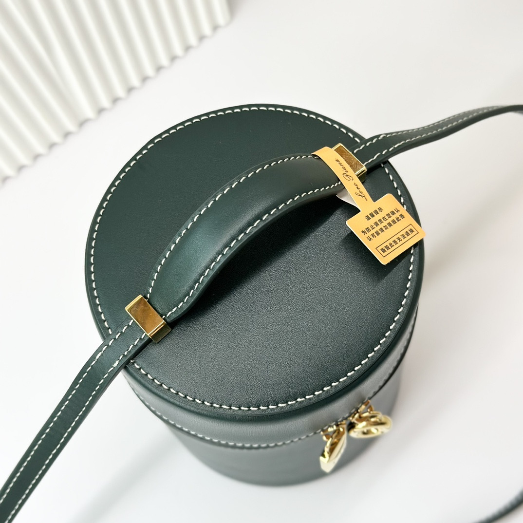 Loro Piana Extra Case Smooth Calfskin 12 x16 x12cm