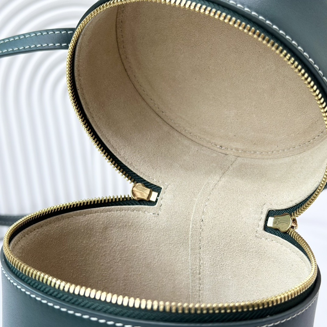 Loro Piana Extra Case Smooth Calfskin 12 x16 x12cm