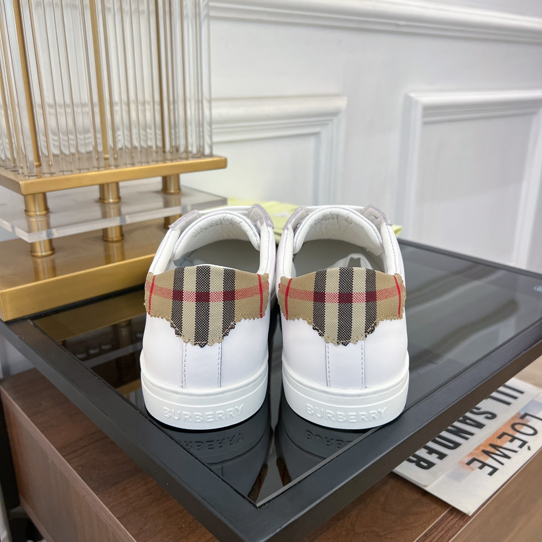 UA Burberry Sneakers
