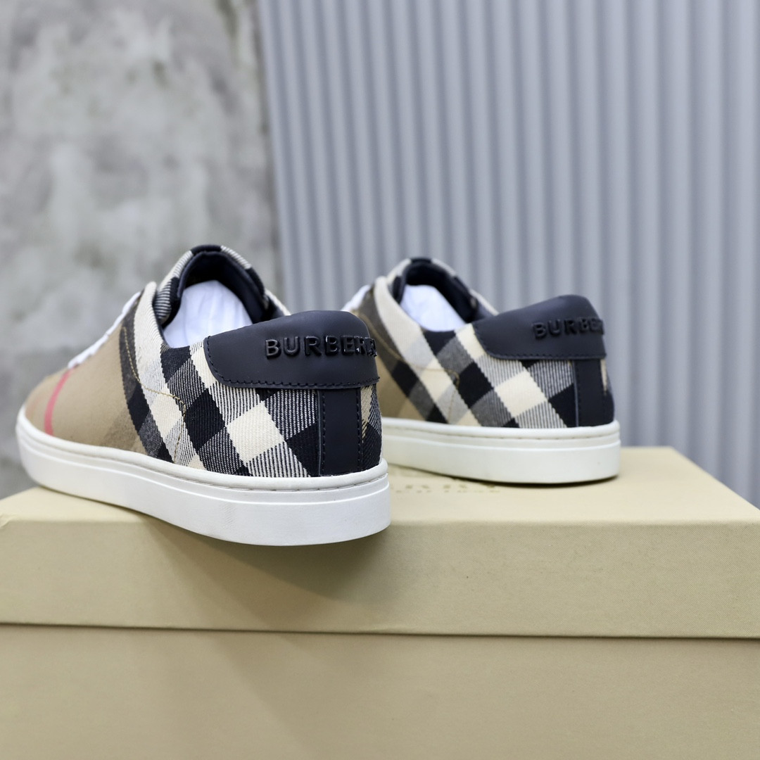 UA Burberry Sneakers