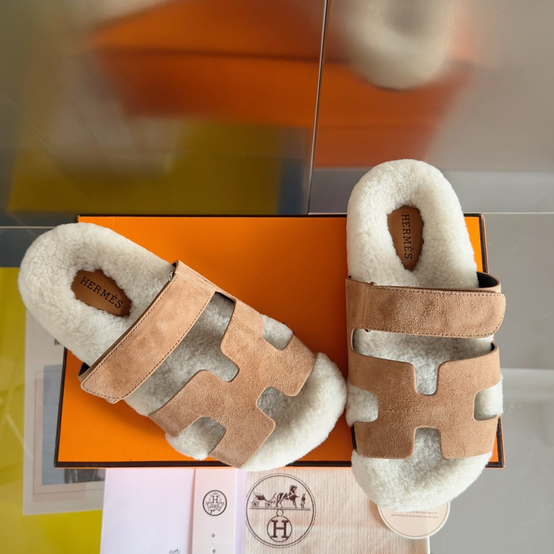 UA Hermès Chypre sandal