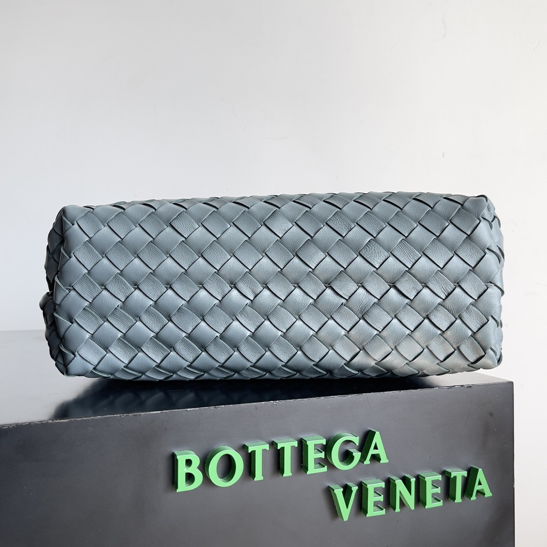 Bottega Veneta Medium Andiamo 32x25x11CM