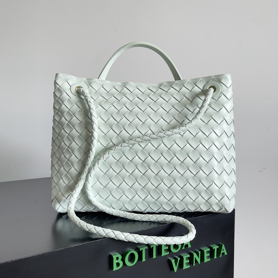 Bottega Veneta Medium Andiamo 32x25x11CM