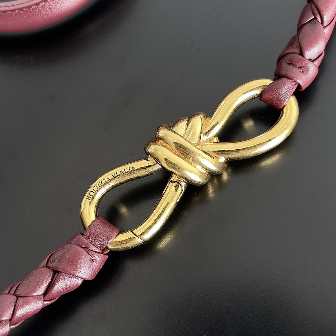 Bottega Veneta Medium Andiamo 32x25x11CM