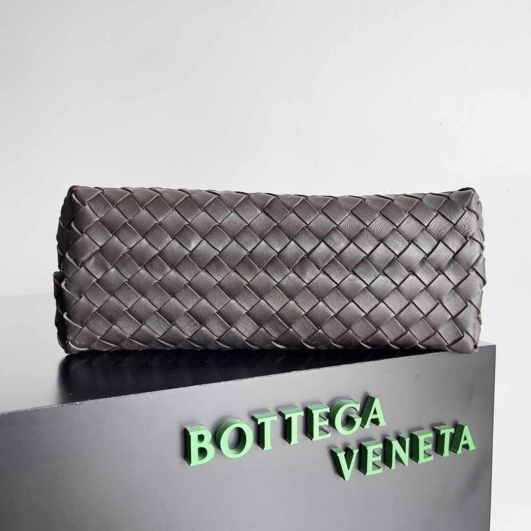 Bottega Veneta Medium Andiamo 32x25x11CM