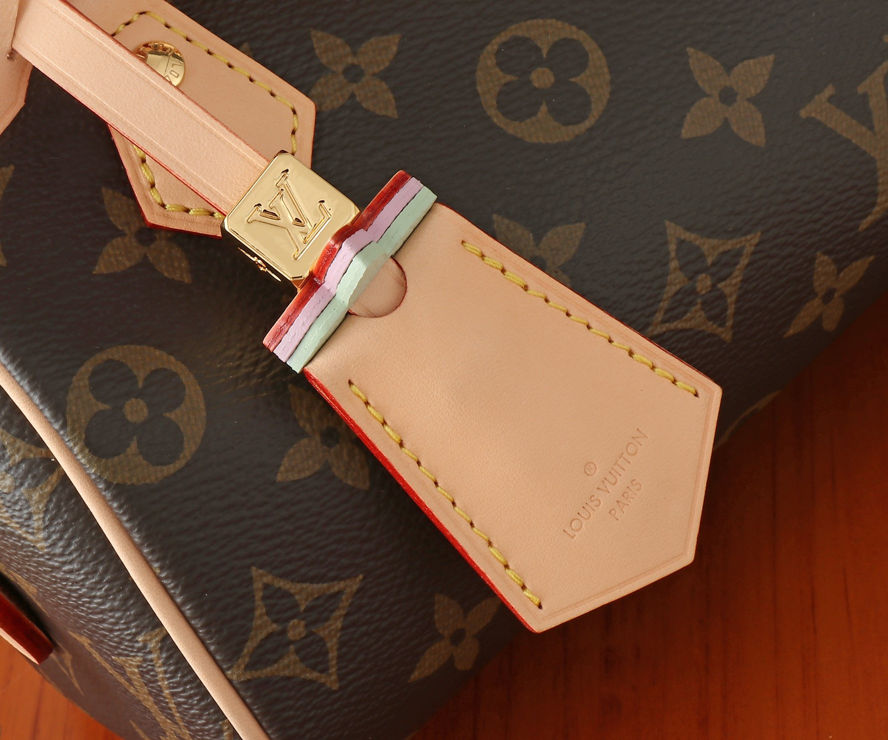 LV Speedy 18  M46970 18x12.5x11CM