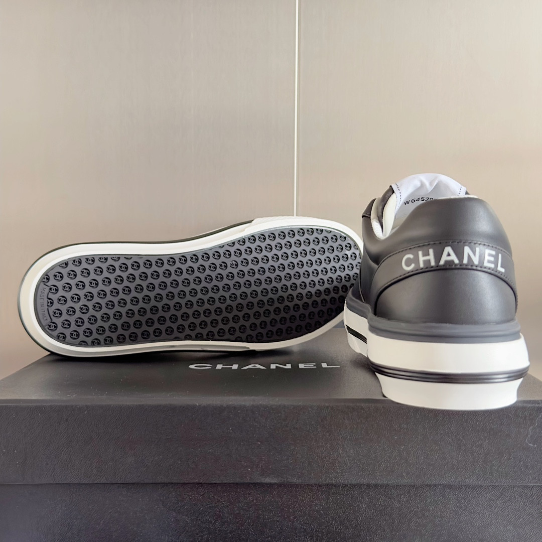 UA CHANEL SNEAKER