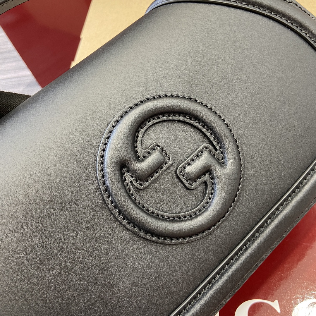 GUCCI BLONDIE Medium TOP HANDLE BAG 27x 17x 7cm