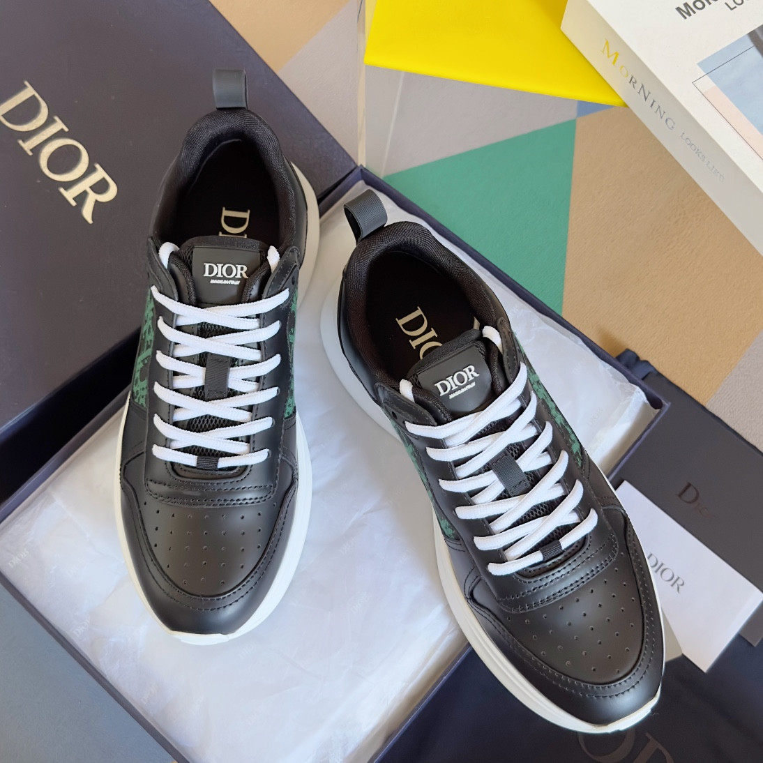 UA Dior B25 Runner Sneaker