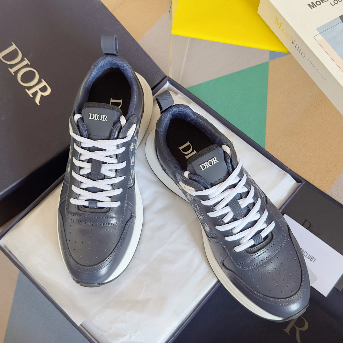 UA Dior B25 Runner Sneaker