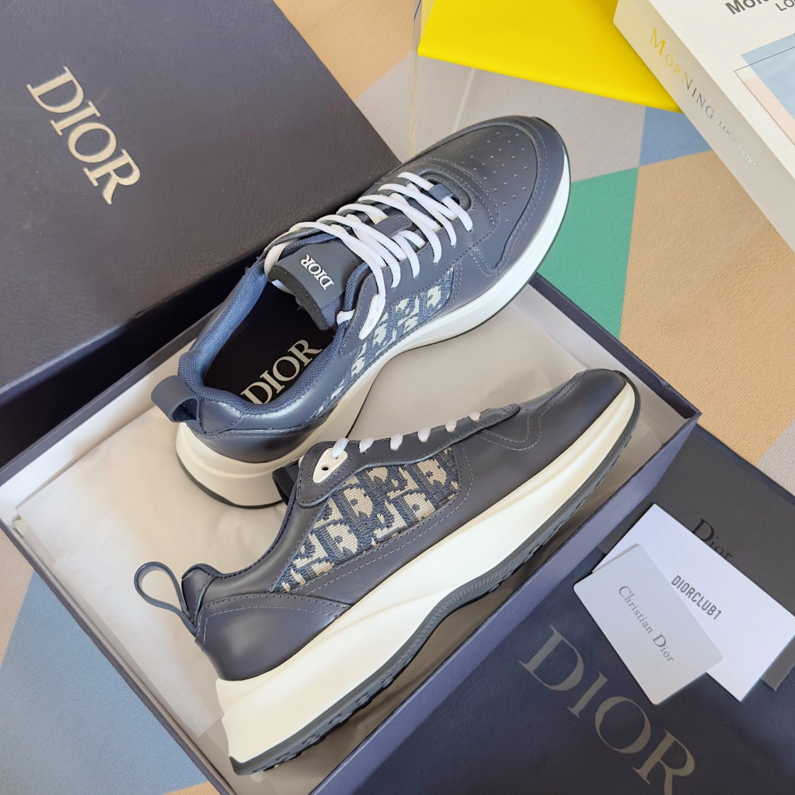 UA Dior B25 Runner Sneaker