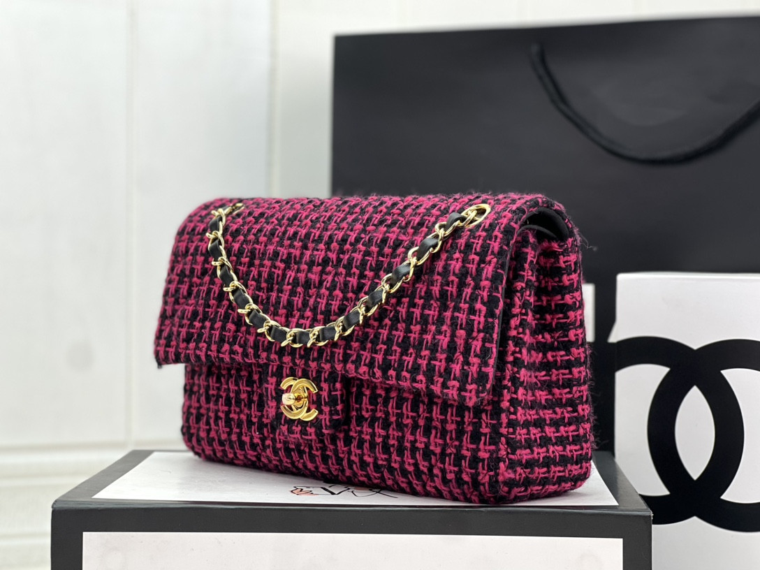 Chanel Classic Flap Bag 25cm