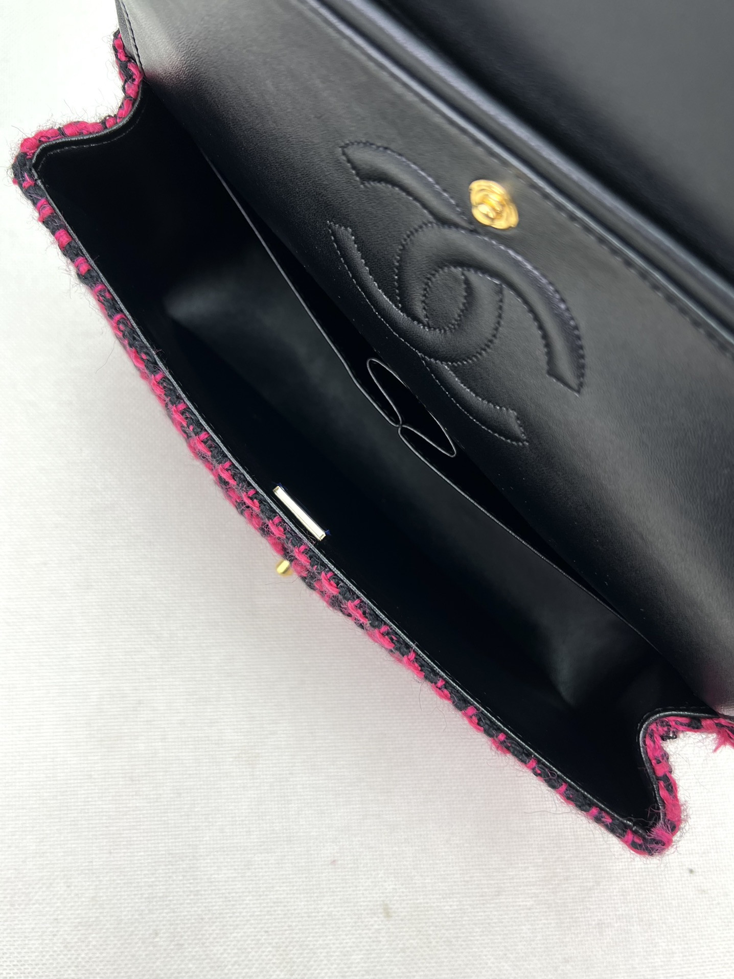 Chanel Classic Flap Bag 25cm