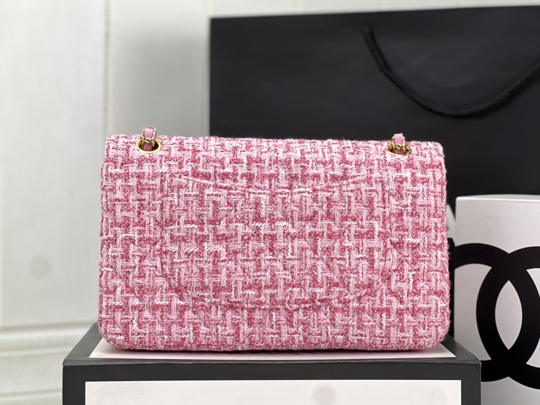 Chanel Classic Flap Bag 25cm