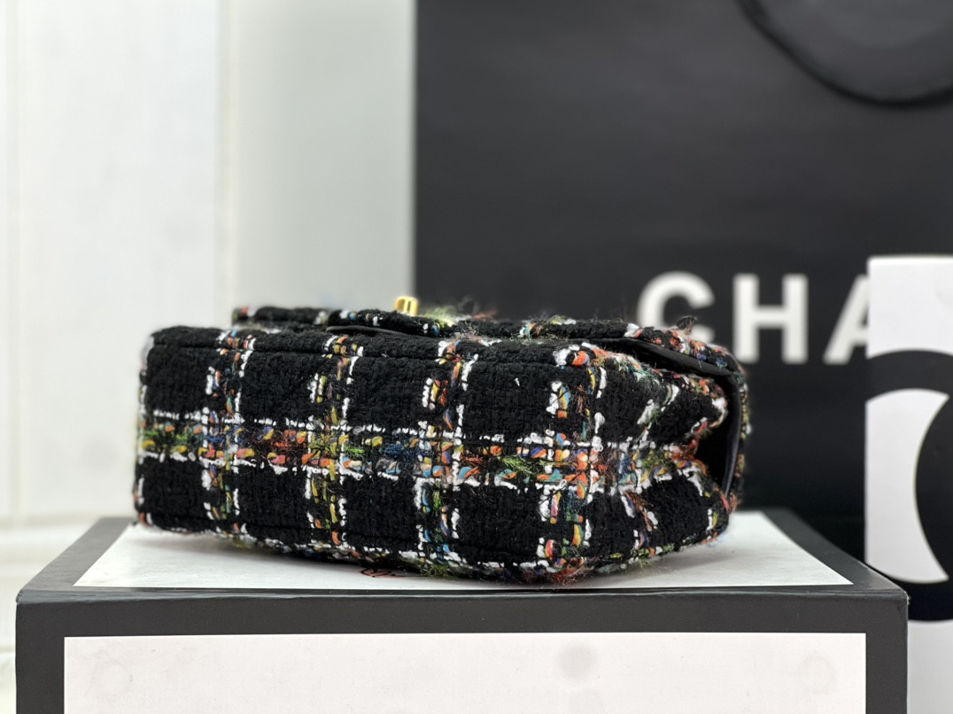 Chanel Classic Flap Bag 20cm