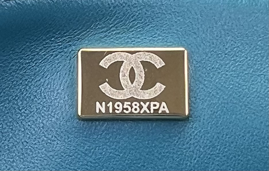 Chanel Classic Flap Bag 20cm