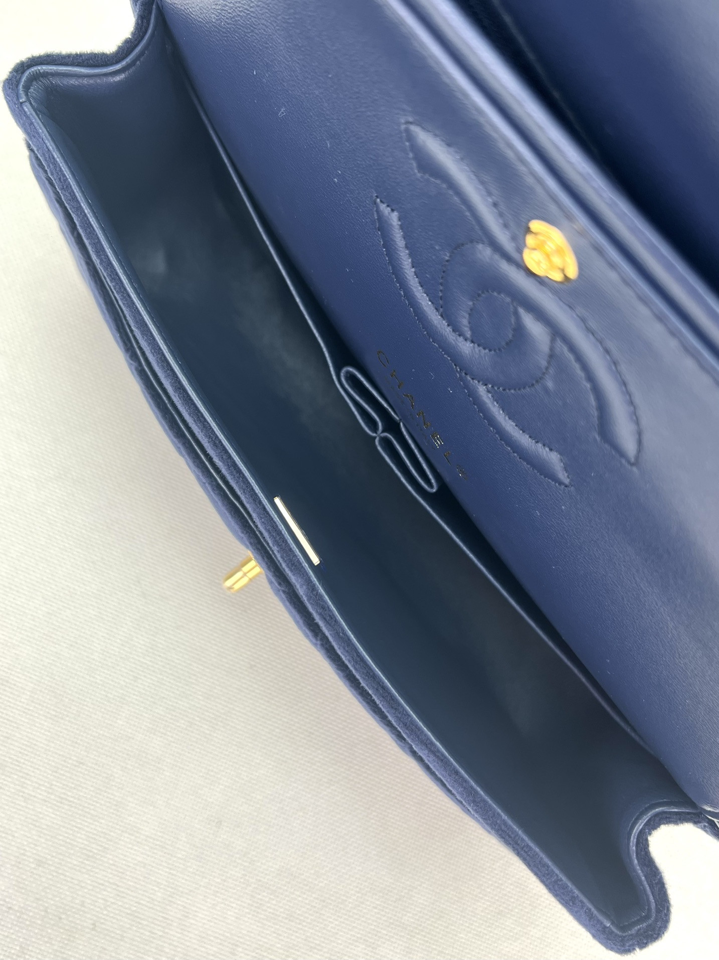 Chanel Classic Flap Bag 25cm