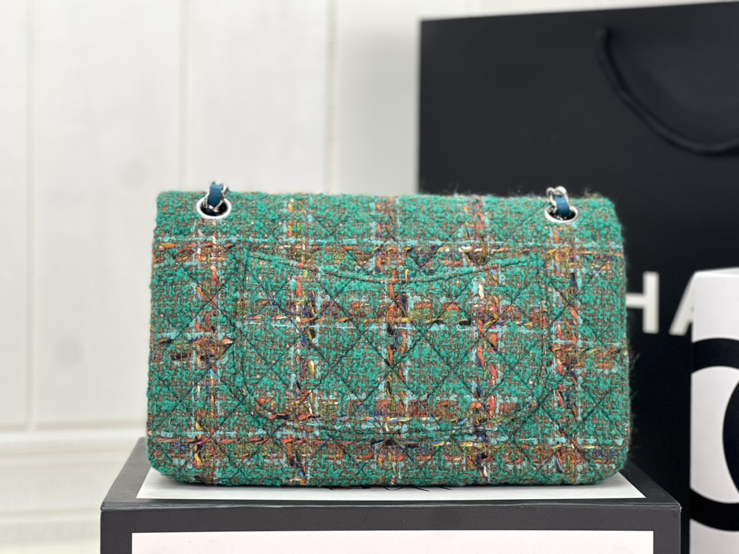 Chanel Classic Flap Bag 25cm