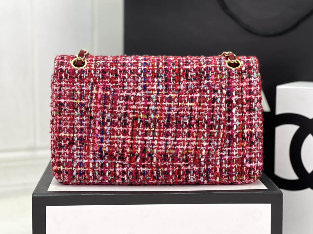 Chanel Classic Flap Bag 25cm